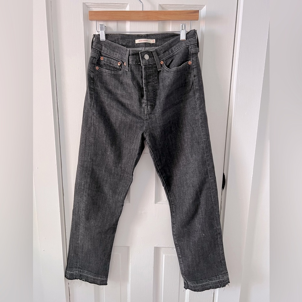 LEVI’S, Wedgie Straight Raw Hem, 28